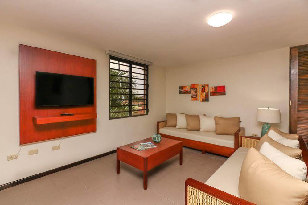 The Plaza Suites Humacao Exterior foto
